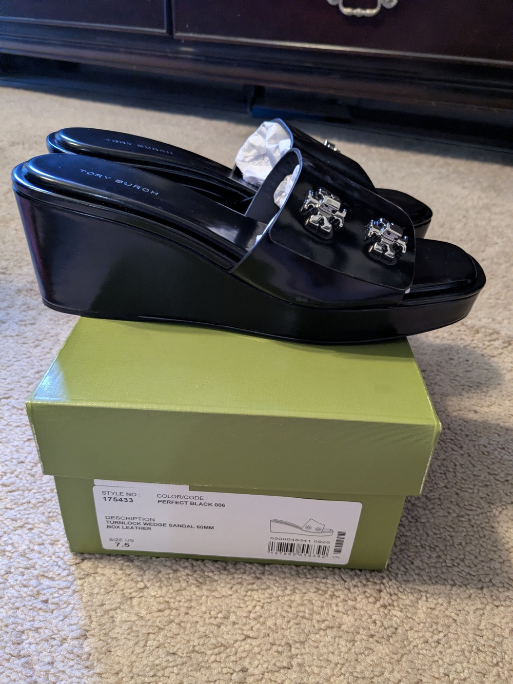 Tory Burch Black Wedge Turnlock Slides 7.5M NIB - Picture 7 of 9